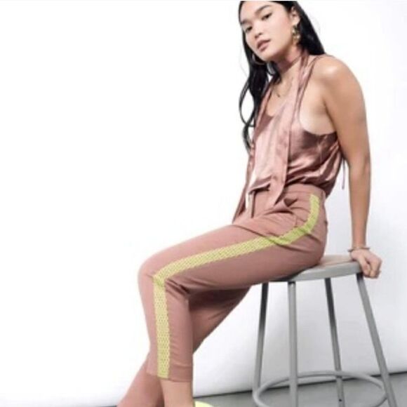 The Empower Colorblock Slim Crop Pants - Picture 1 of 8